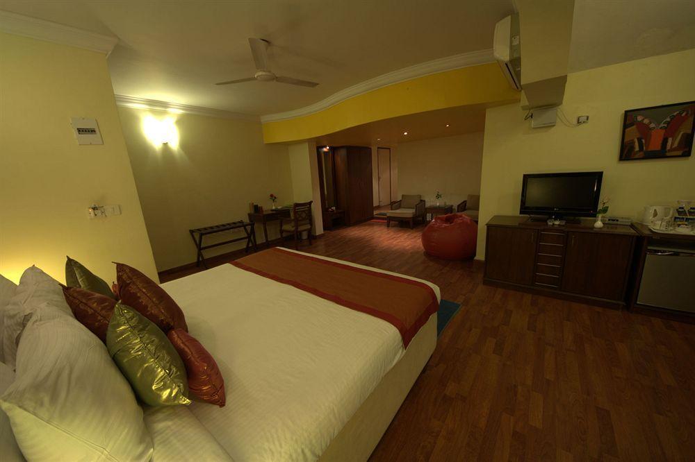 Hm Suites & Studios Bangalore Exterior photo